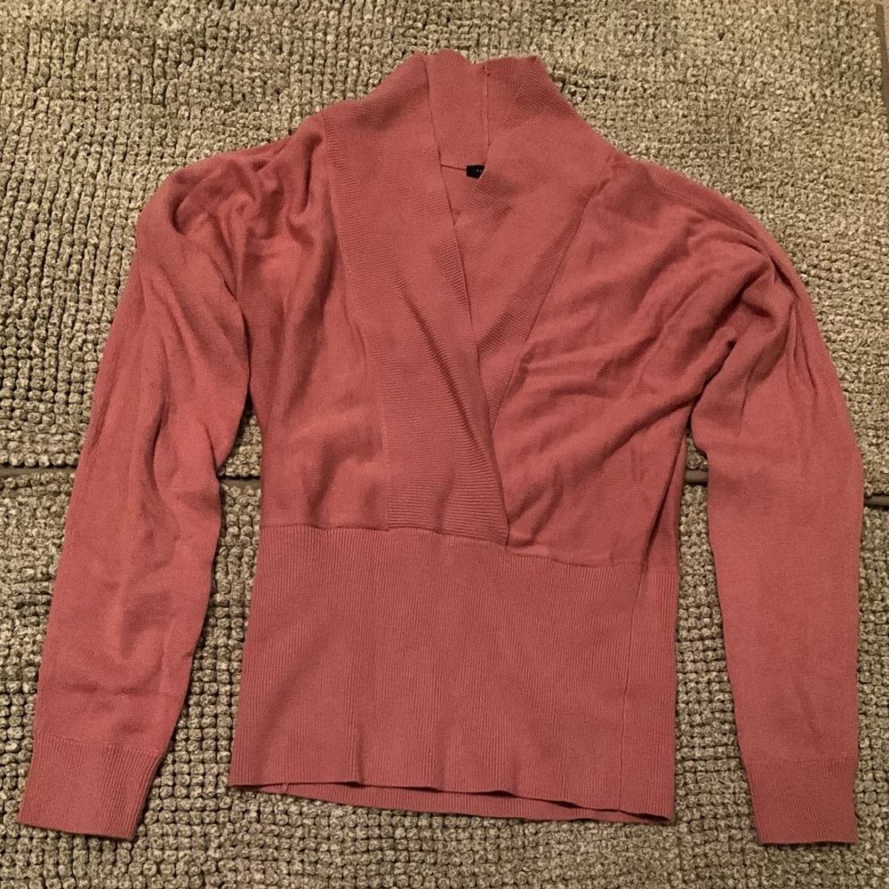 Ann Taylor Salmon Pink V-Mock-Neck Sweater Size Medium